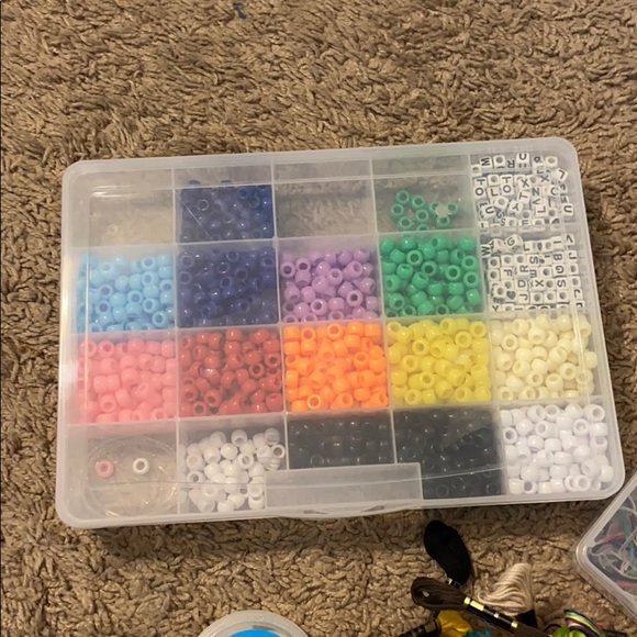 Bracelets, necklaces, anklets etc.. - Picture 2 of 3